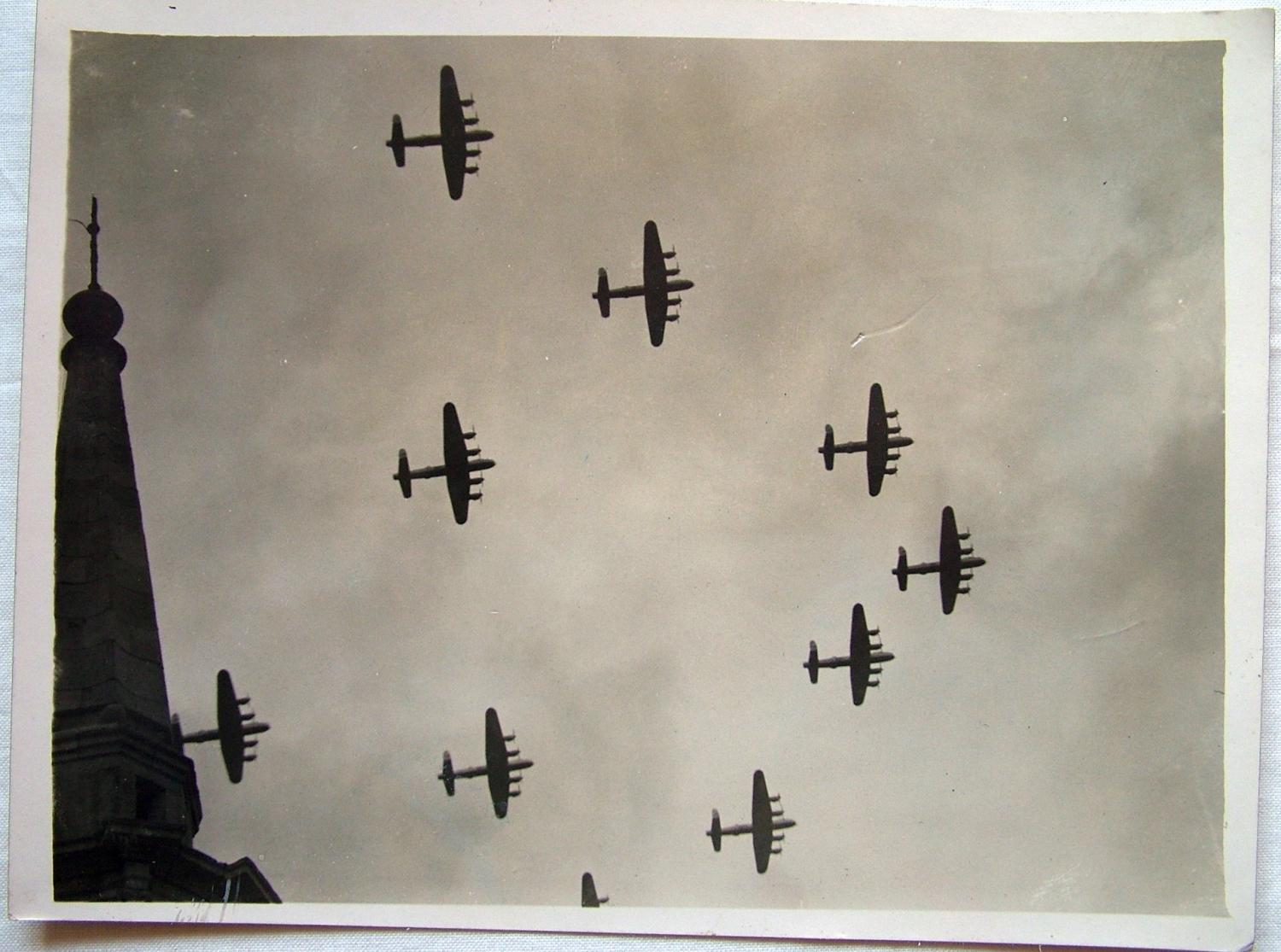RAF Press Photo - 35 Sqdrn. Lancasters