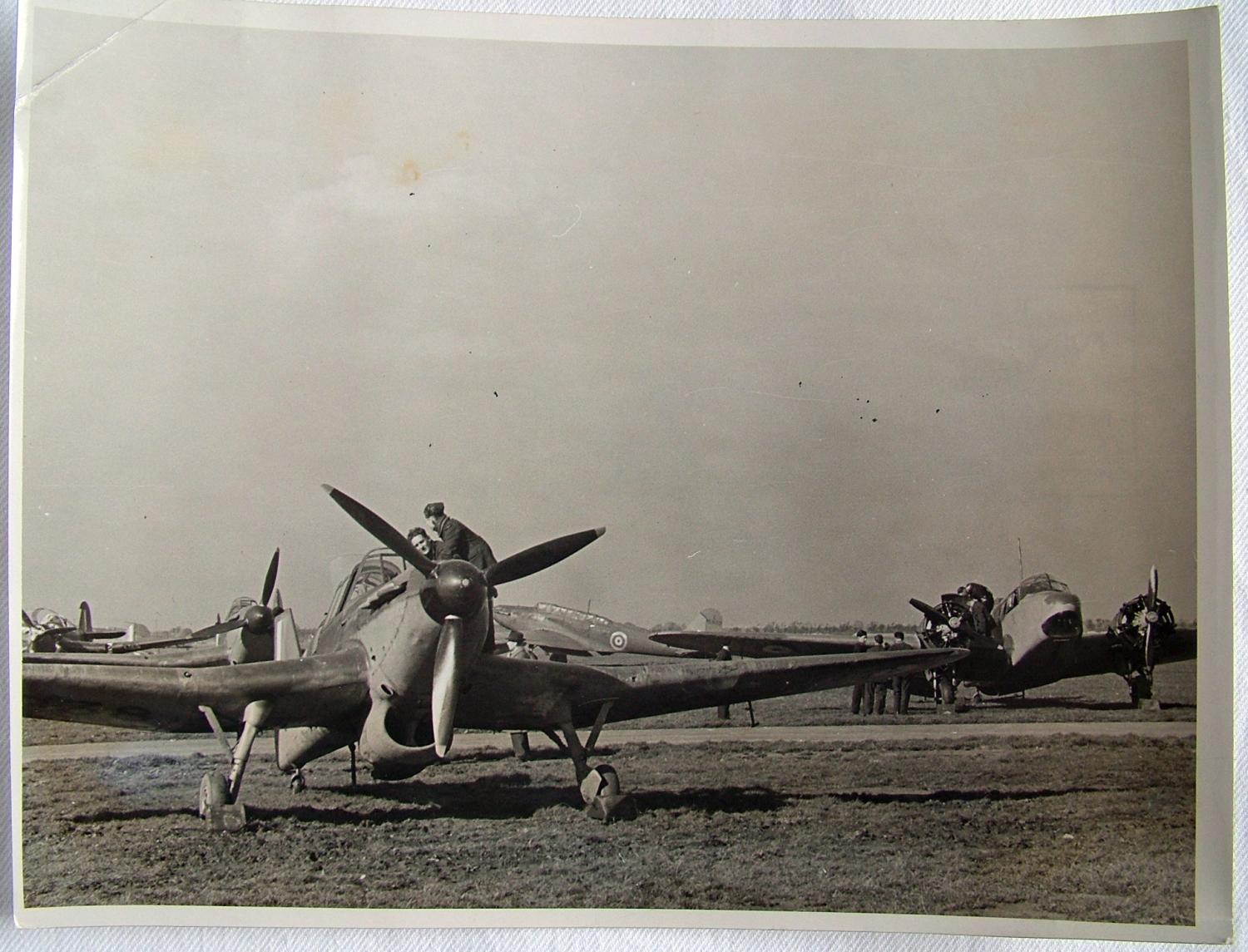 RAF Press Photo - Eagle Squadron. FTS 1940
