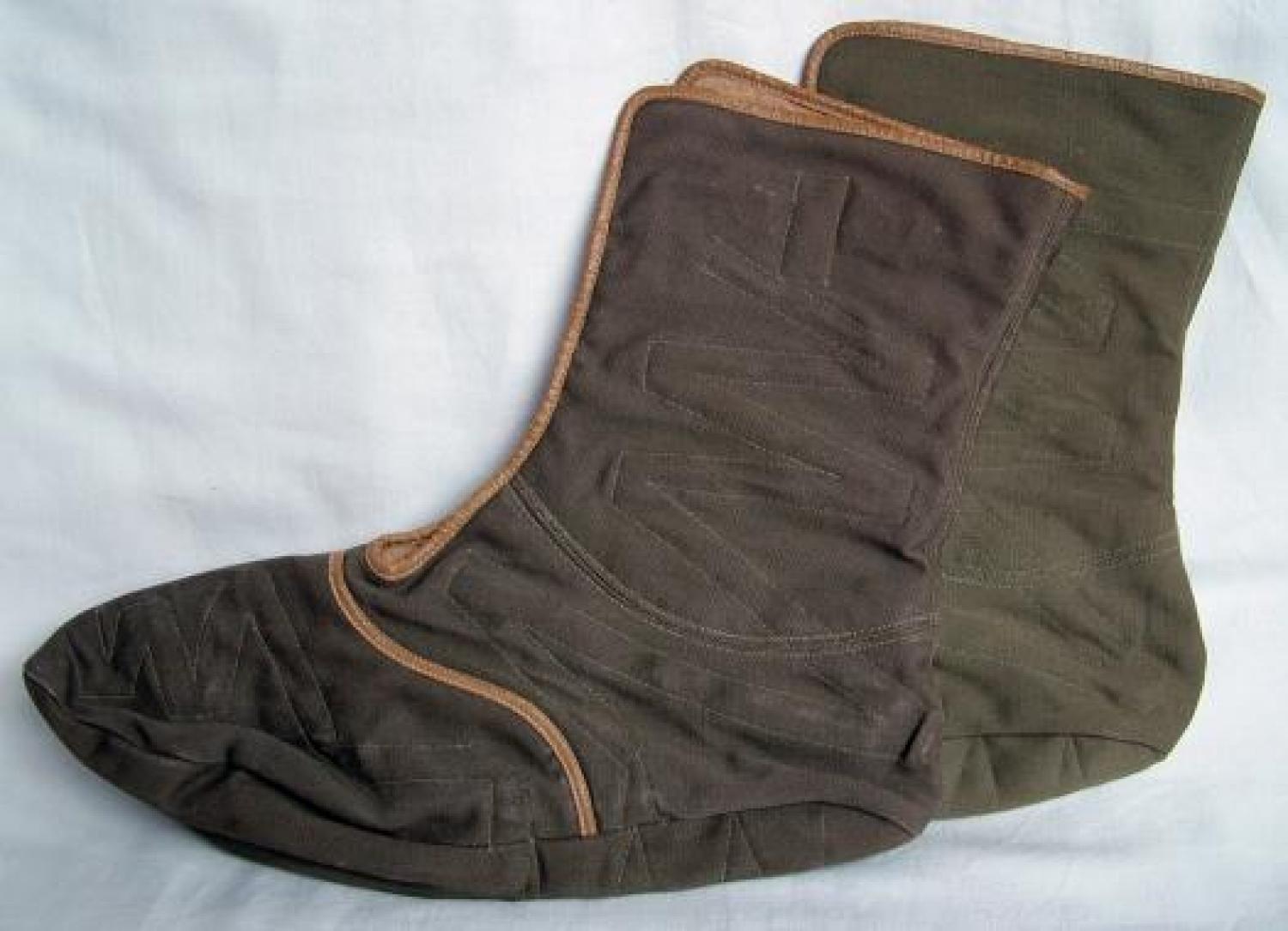R.A.F. Electrically Heated Bootees, Type H