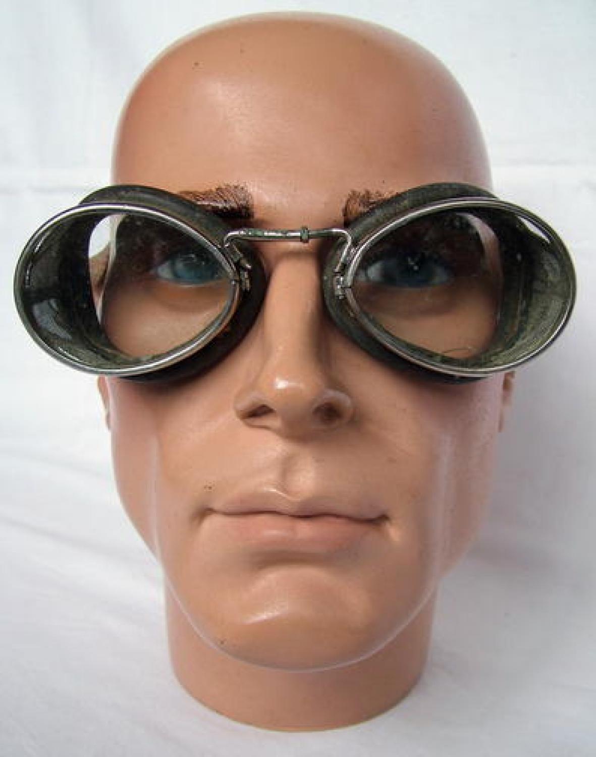 Luxor Flying Goggles