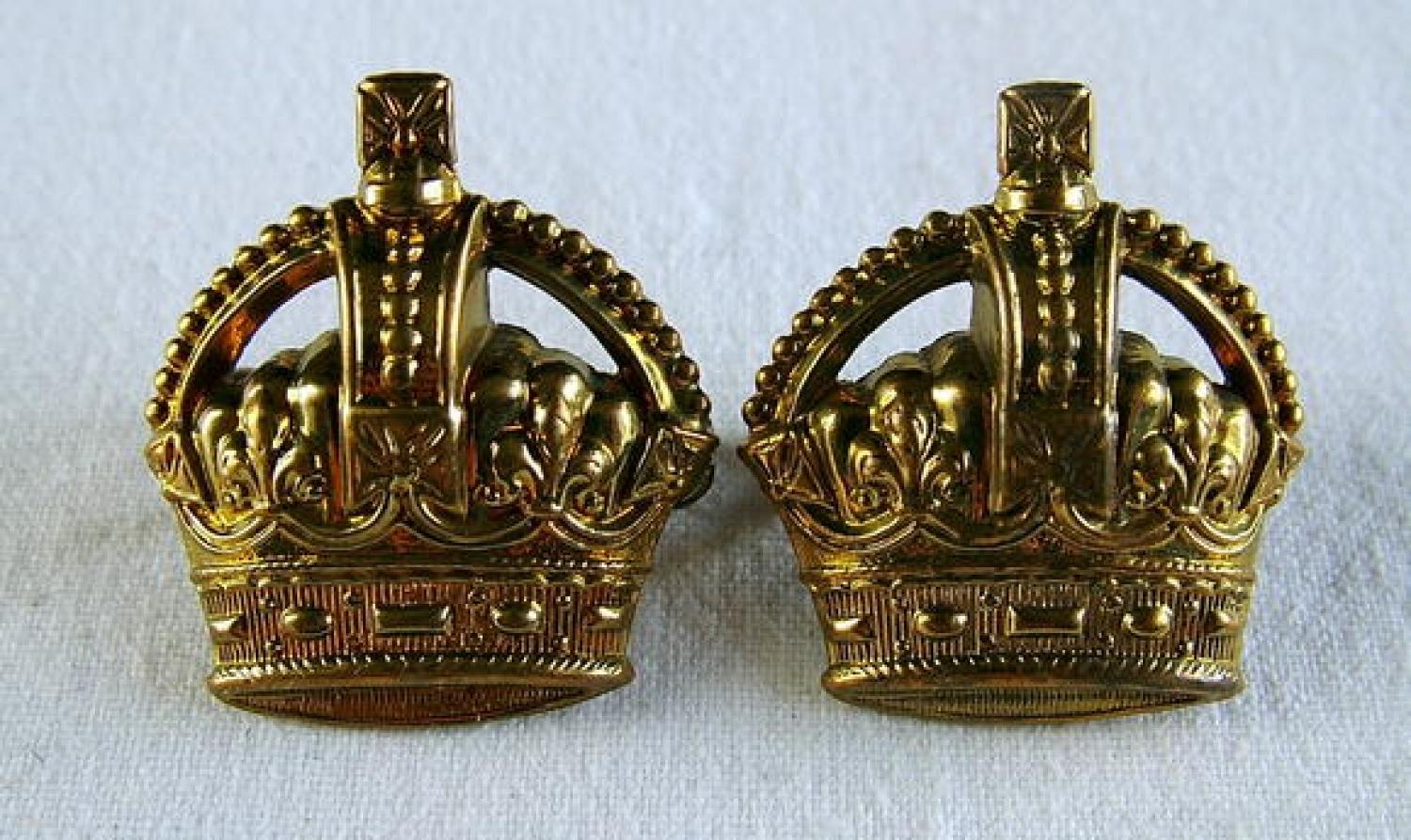 R.A.F. Flight Sergeant Crowns (Pair)