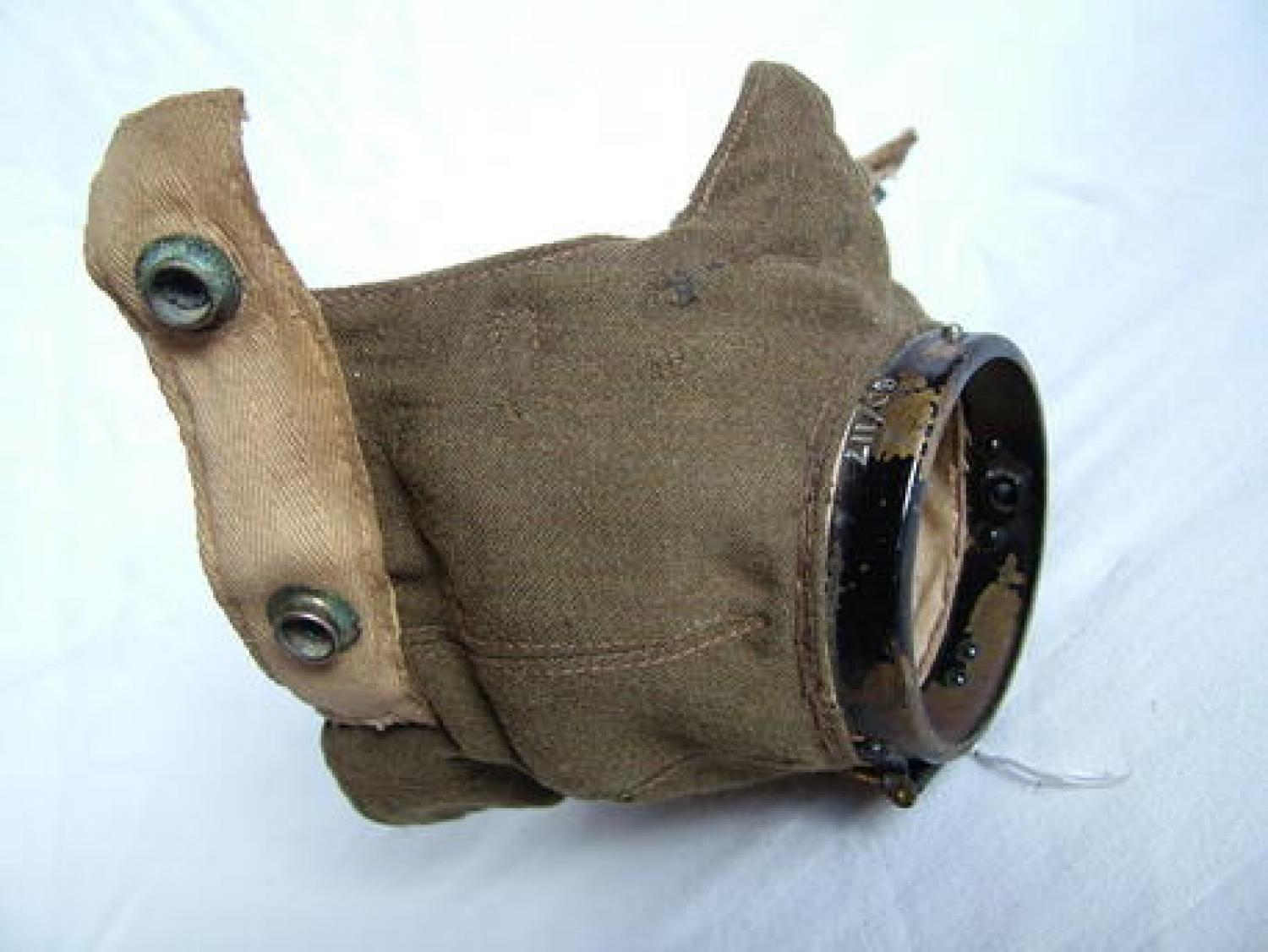 RAF D-type Oxygen mask