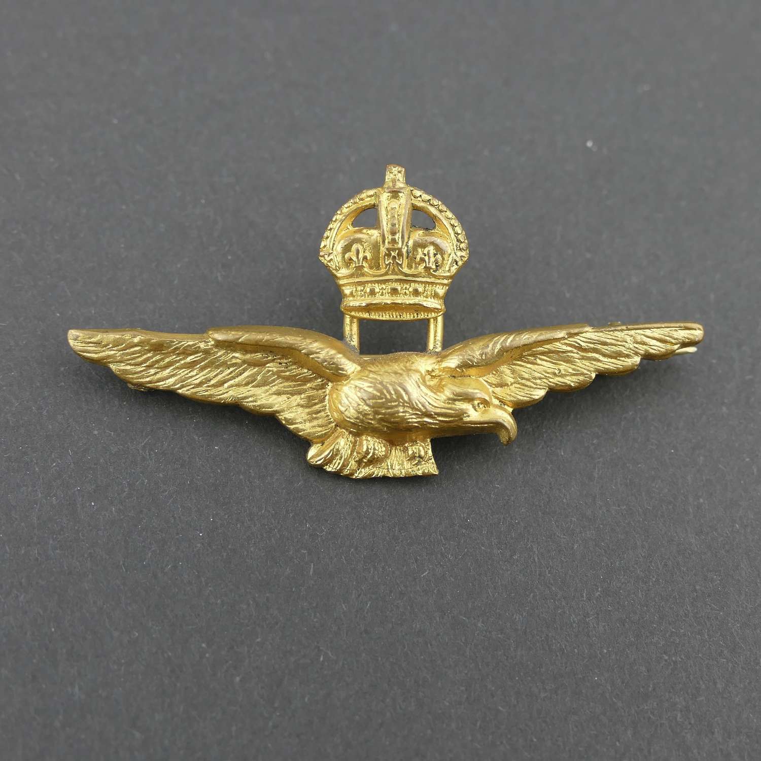 RAF field service cap badge / brooch