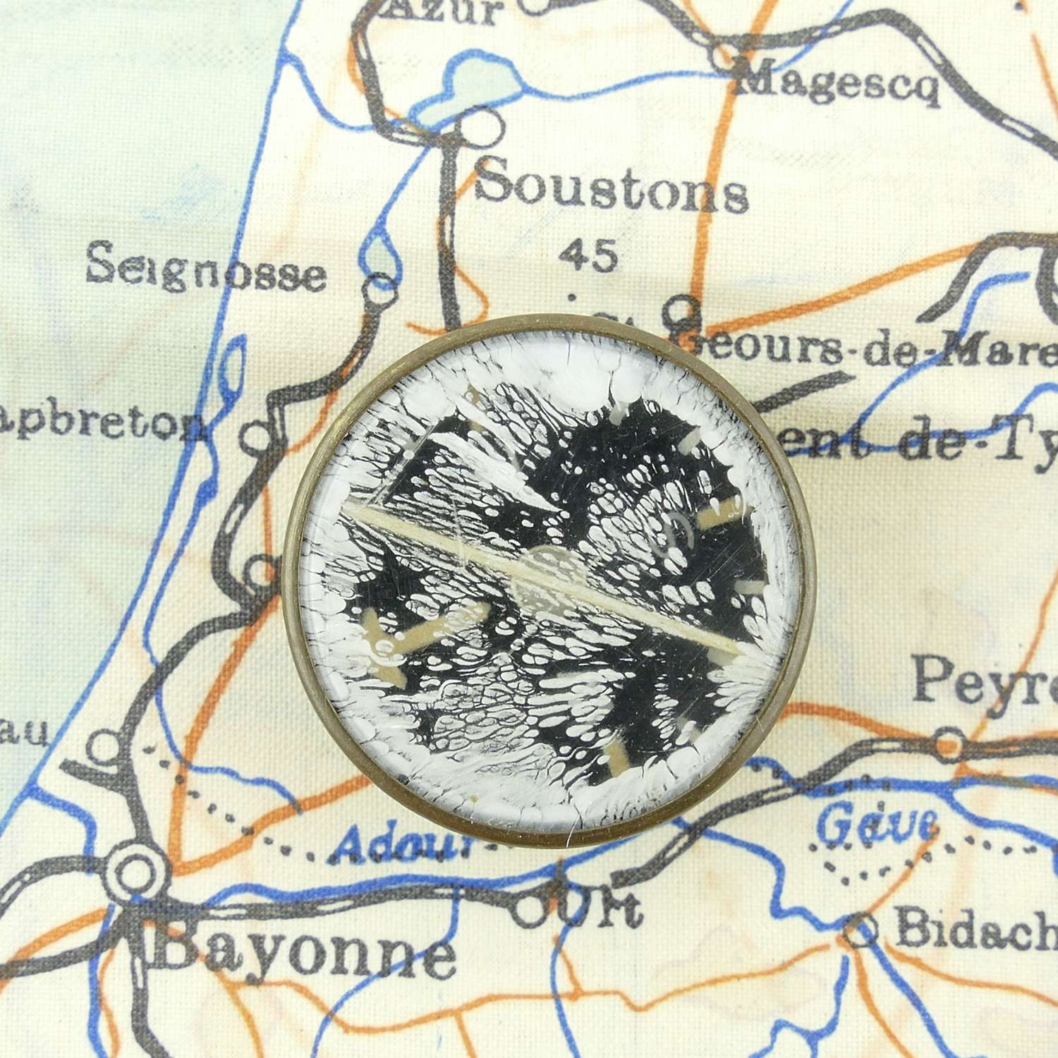 USAAF escape and evasion compass