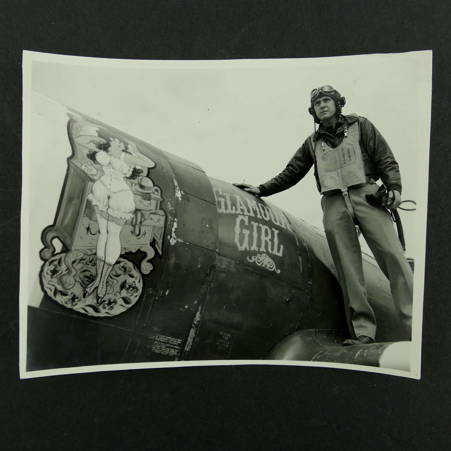 USAAF 9th AAF 366th Fighter Group nose art photo - 'Glamour Girl'