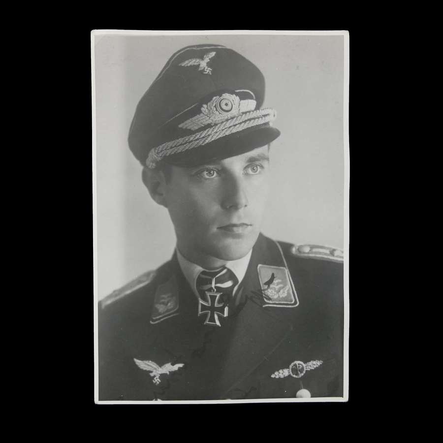 Photo - Luftwaffe officer